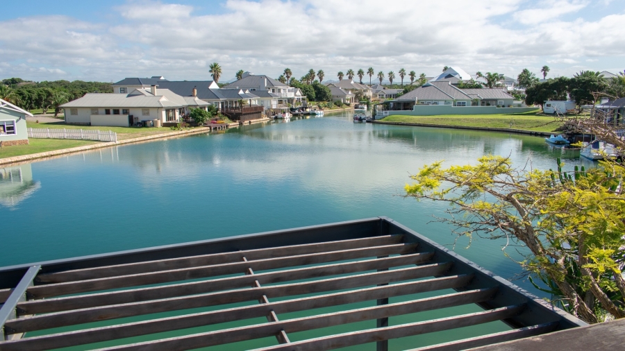 4 Bedroom Property for Sale in Marina Martinique Eastern Cape